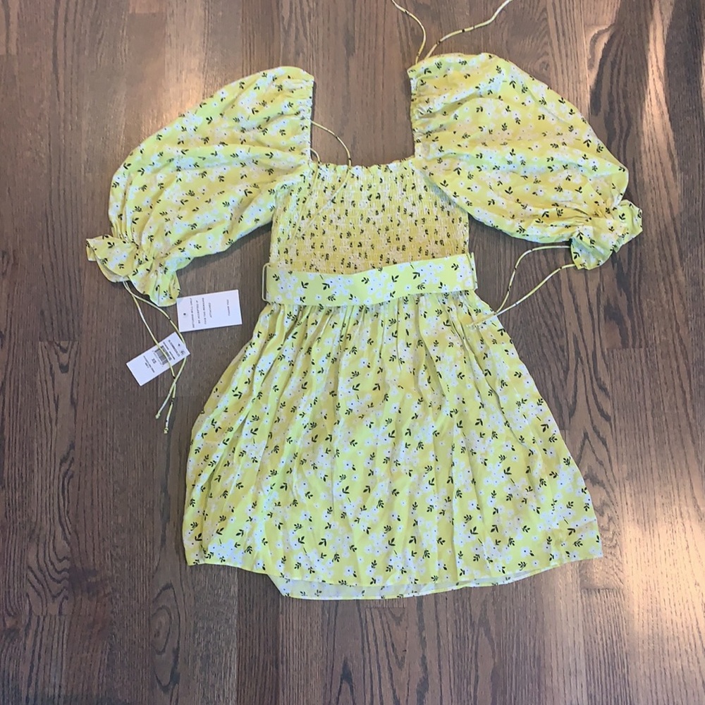 Yellow dress with flowers - Picture 2 of 4